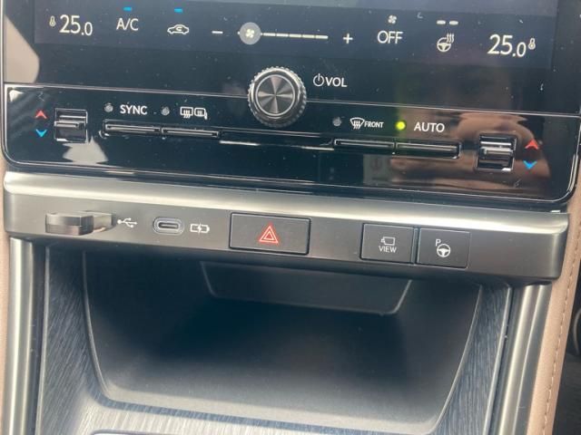 LEXUS LBX
