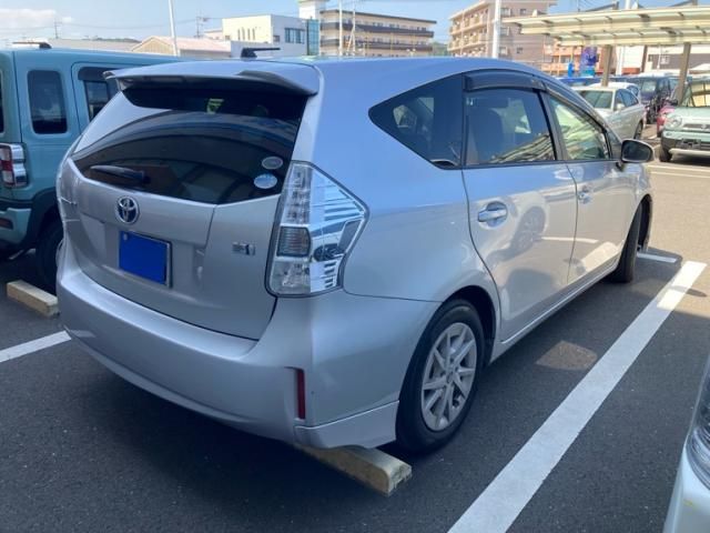 PRIUS Alpha