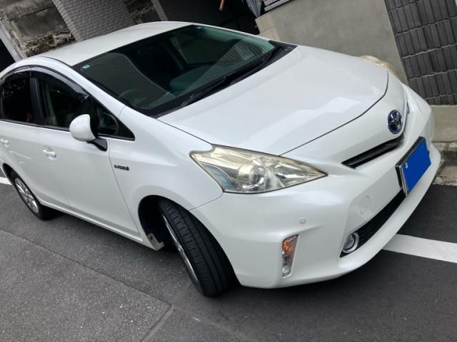 PRIUS Alpha