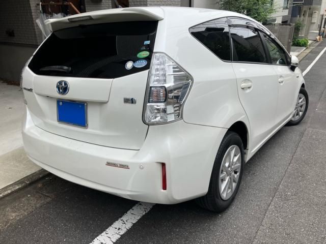 PRIUS Alpha