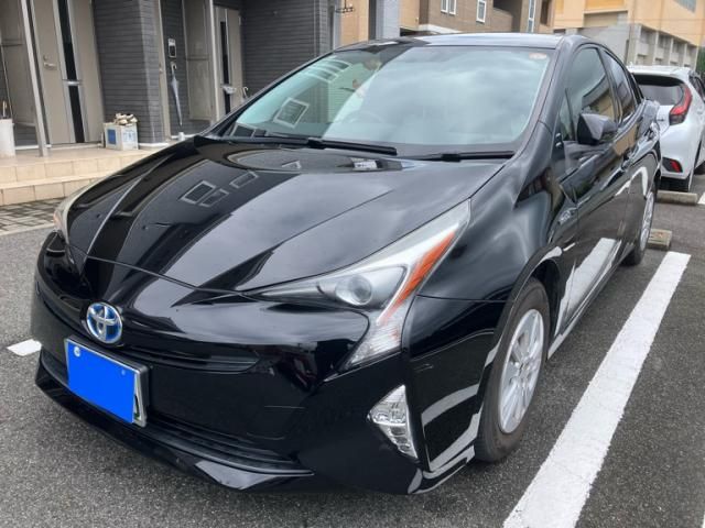 PRIUS 4WD