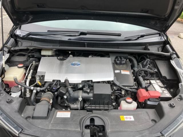 PRIUS 4WD