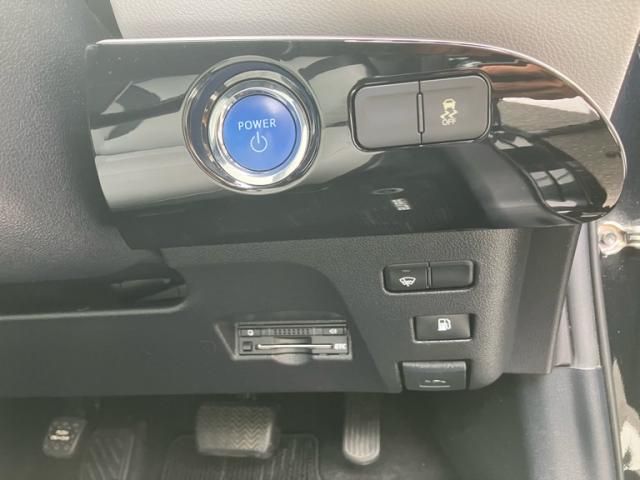 PRIUS 4WD