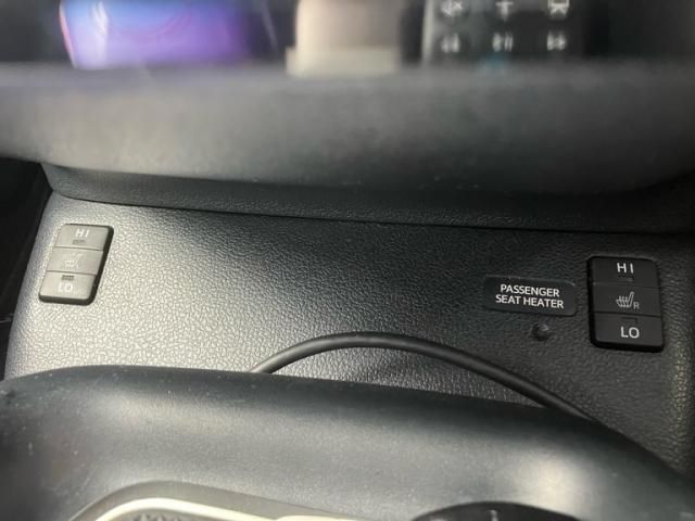 PRIUS 4WD