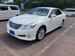 CROWN sedan