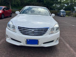 CROWN sedan