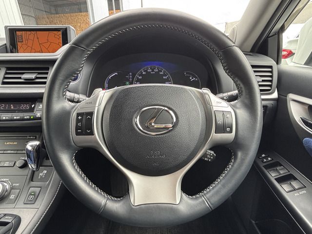 LEXUS CT200h