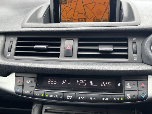 LEXUS CT200h