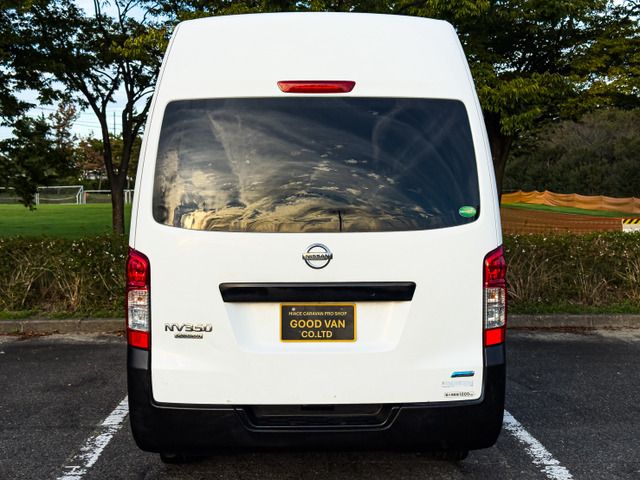 NV350 CARAVAN 4WD