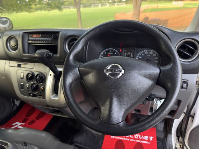 NV350 CARAVAN 4WD