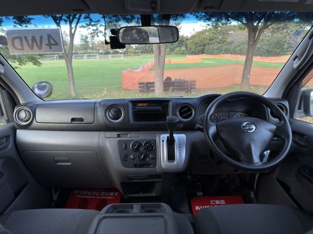 NV350 CARAVAN 4WD