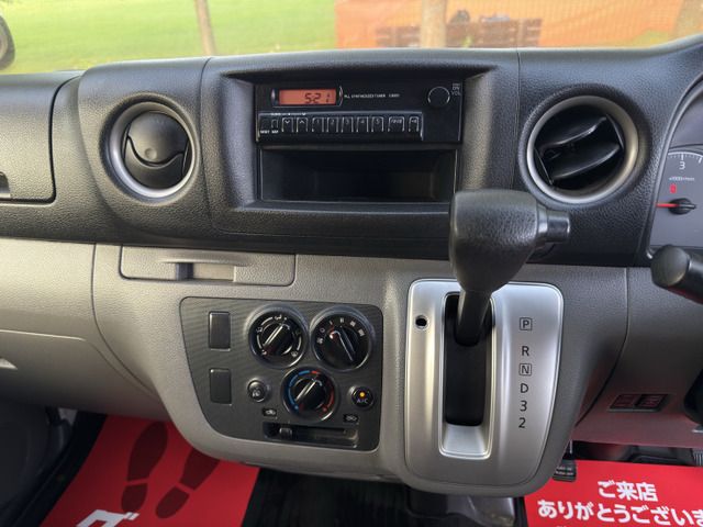 NV350 CARAVAN 4WD