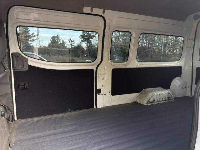 NV350 CARAVAN 4WD