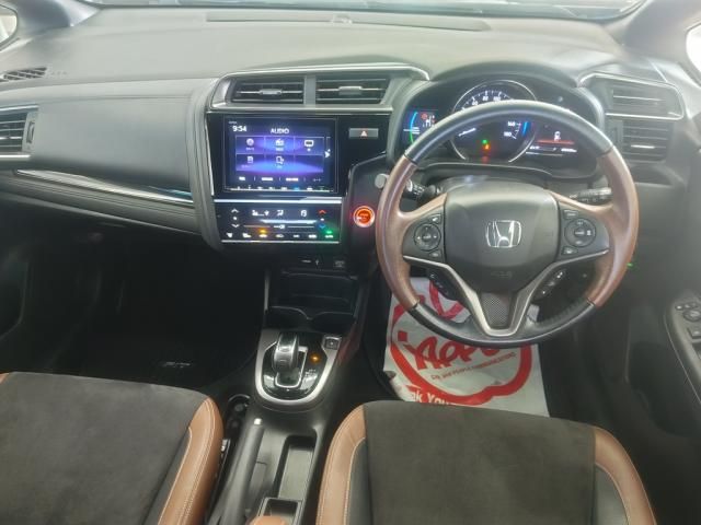 FIT HYBRID