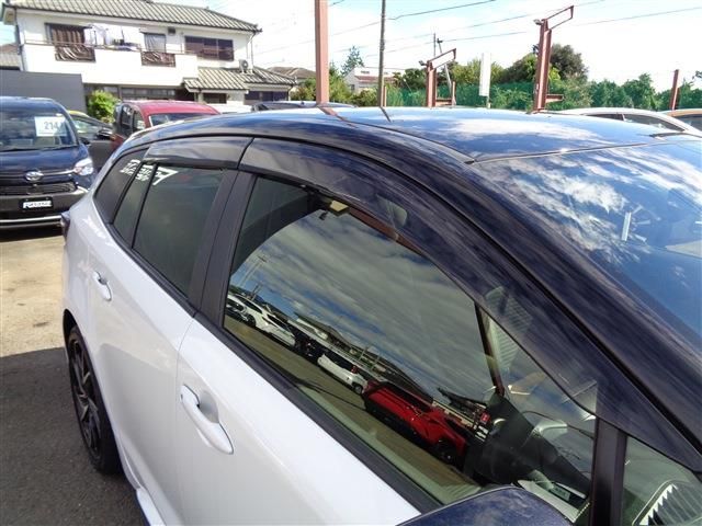 COROLLA TOURING HYBRID