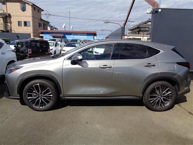 LEXUS NX350h AWD