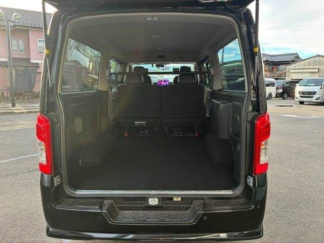 CARAVAN van 2WD