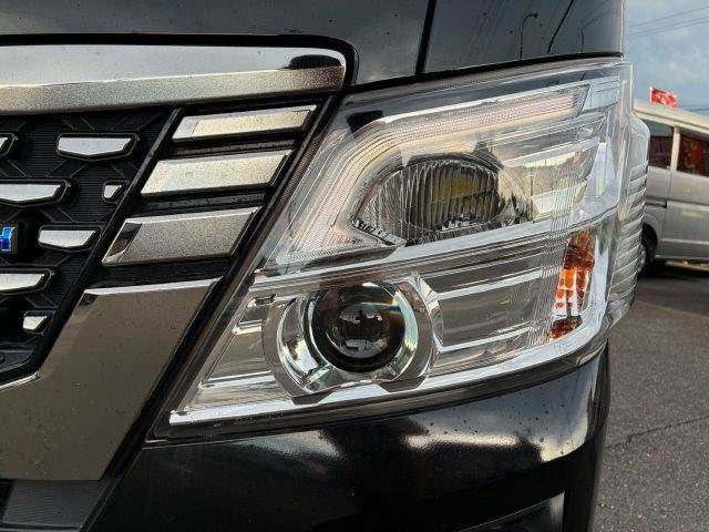 CARAVAN van 2WD