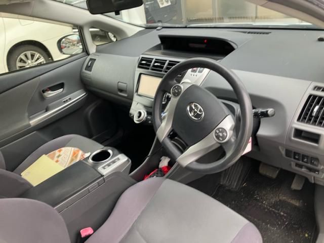PRIUS Alpha