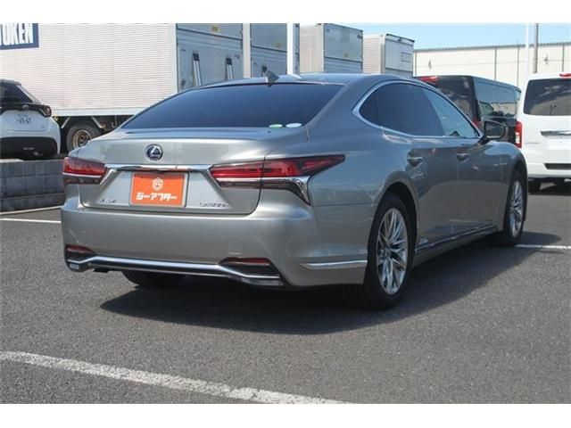 LEXUS LS500h