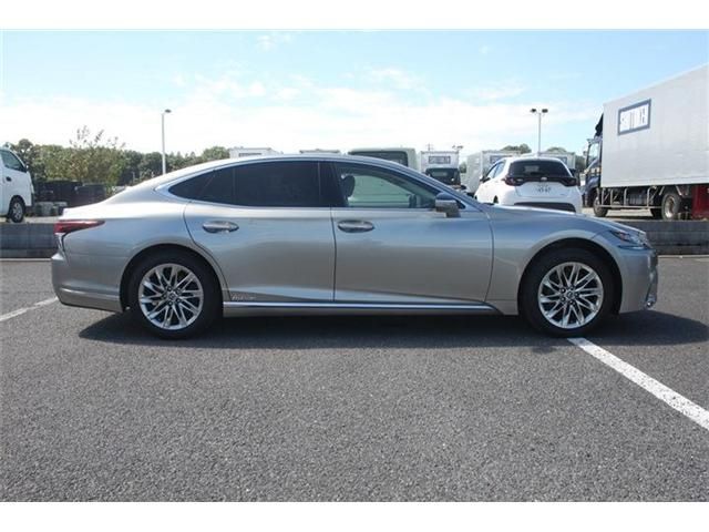 LEXUS LS500h