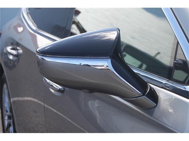 LEXUS LS500h