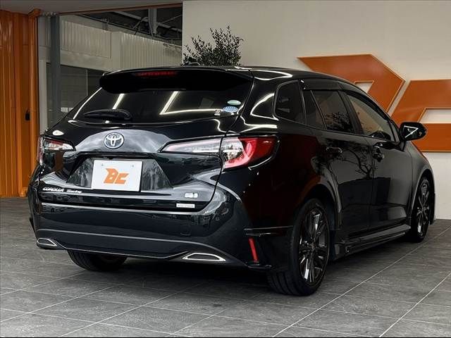 COROLLA TOURING HYBRID
