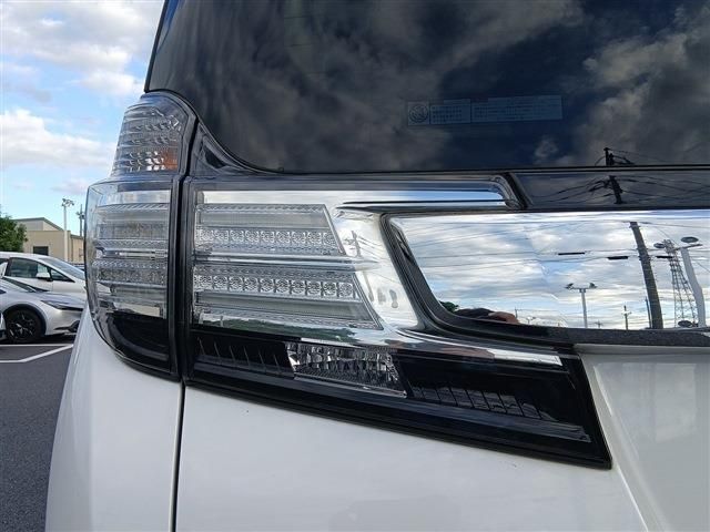 VELLFIRE  HYBRID 4WD