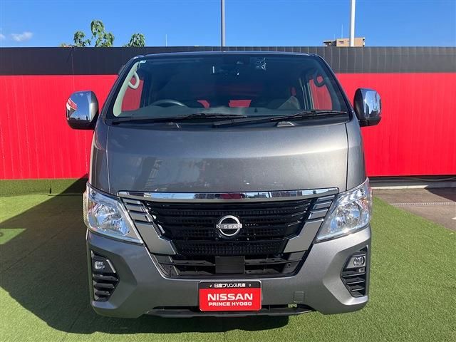 CARAVAN van 2WD