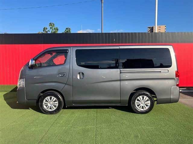 CARAVAN van 2WD