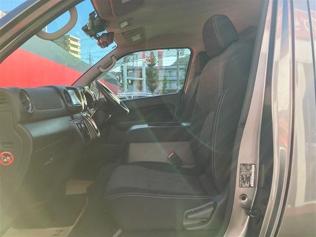 CARAVAN van 2WD