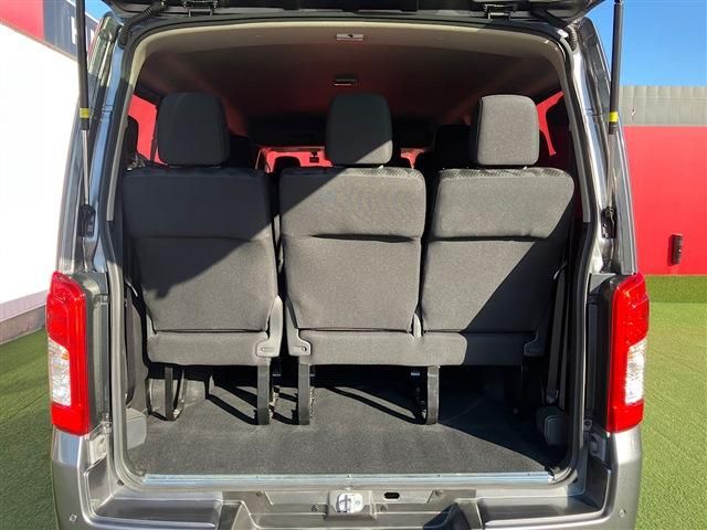 CARAVAN van 2WD