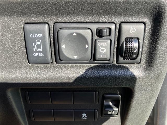 CARAVAN van 2WD