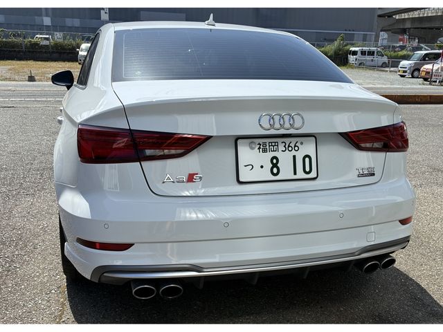 AUDI A3 Sedan