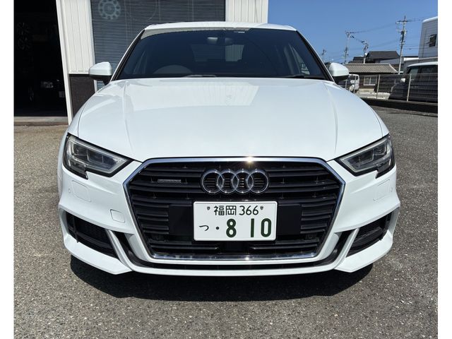 AUDI A3 Sedan
