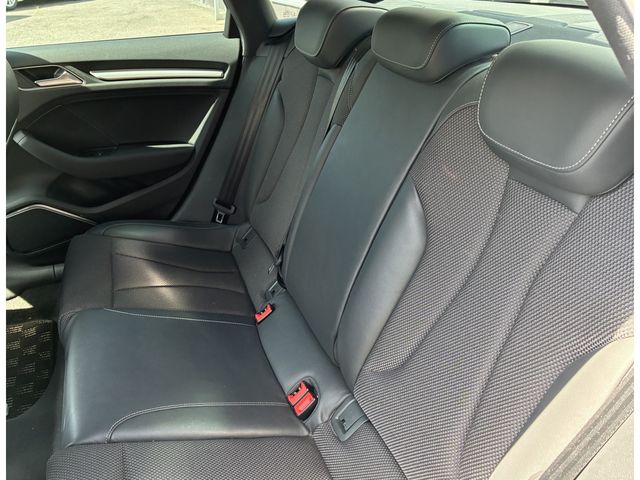 AUDI A3 Sedan