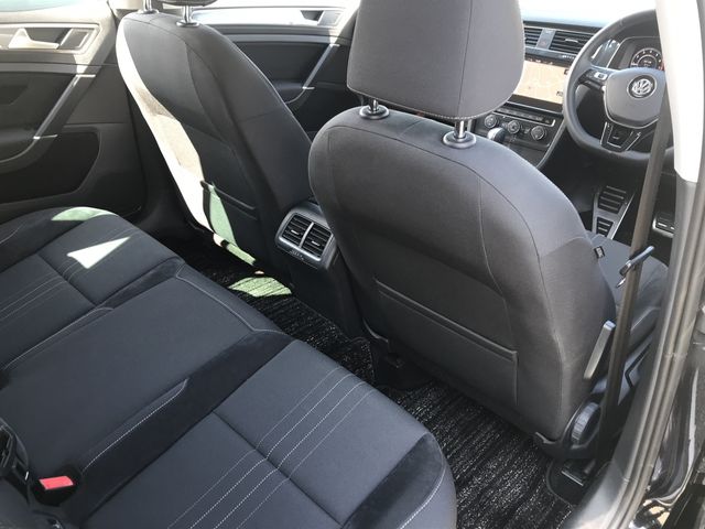VOLKSWAGEN GOLF Alltrack