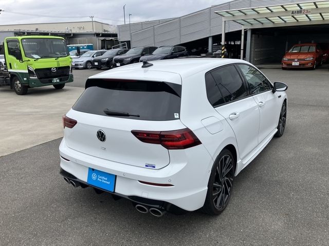 VOLKSWAGEN GOLF R