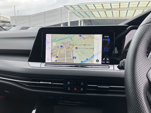VOLKSWAGEN GOLF R