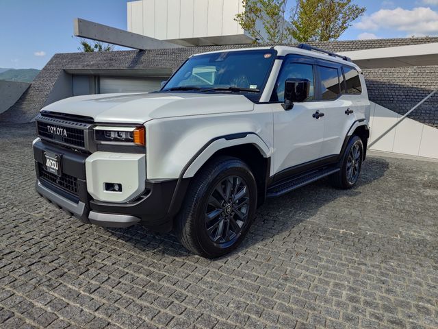LANDCRUISER 250