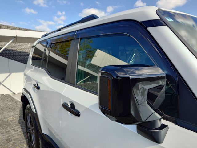 LANDCRUISER 250