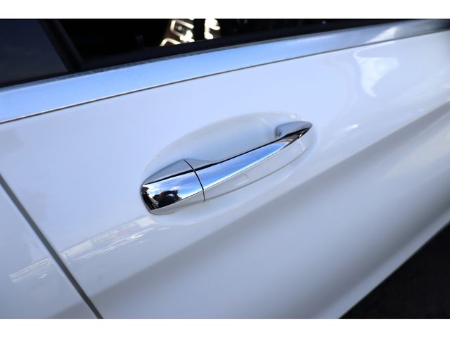 MERCEDES BENZ C class sedan