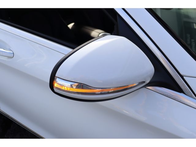 MERCEDES BENZ C class sedan