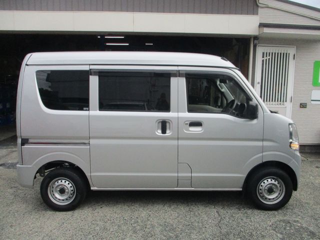 NV100 CLIPPER