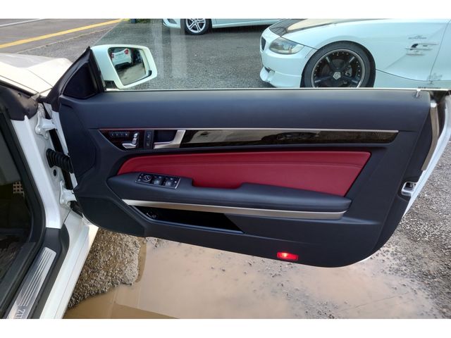 MERCEDES BENZ E class coupe