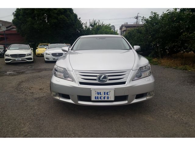LEXUS LS600h