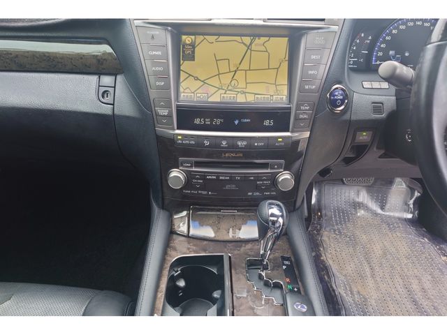 LEXUS LS600h