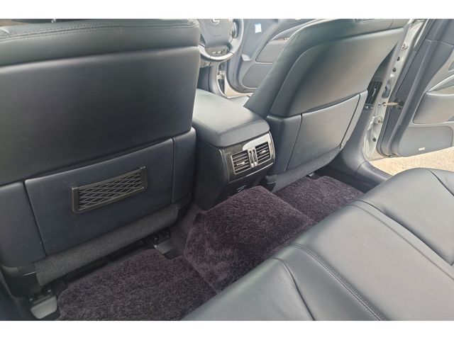 LEXUS LS600h