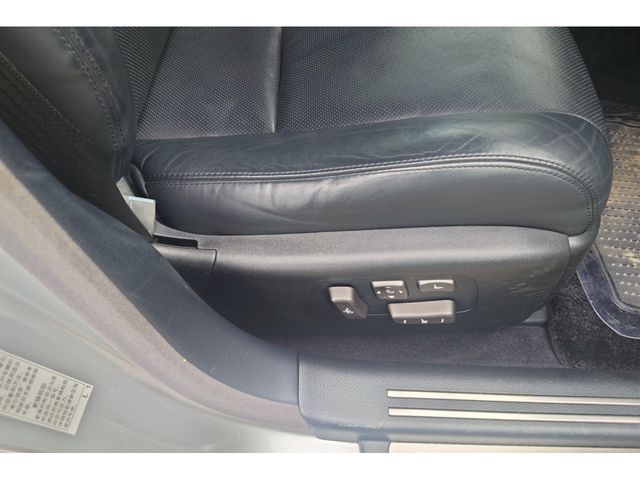 LEXUS LS600h