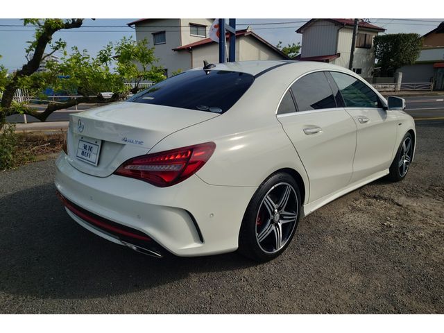 MERCEDES BENZ CLA class